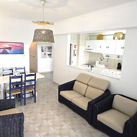 Apartamento 2 *